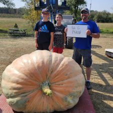Kyle Guerin. 1,321# Atlantic Giant Pumpkin