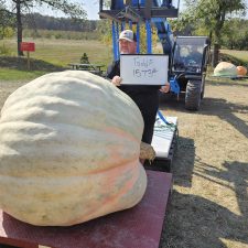 Todd Friermood 1,573# Atlantic Giant Pumpkin